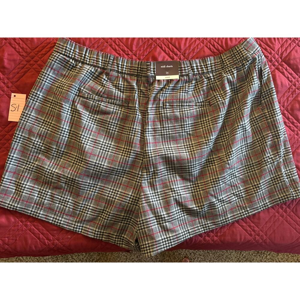 S1 Old Navy 26 stretch midi plaid shorts